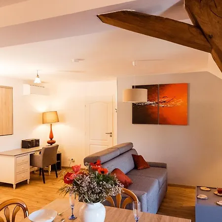 Maison Calme 14 Personnes, Piscine, Jardin Et Parking 펜션 *