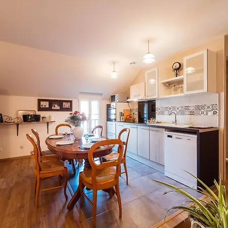 Maison Calme 14 Personnes, Piscine, Jardin Et Parking 펜션 *